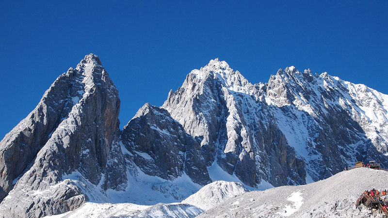  玉龙雪山