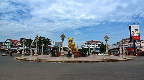 西哈努克港是柬埔寨最繁忙的海岸港口,同是此市也是柬埔寨国内除了图片